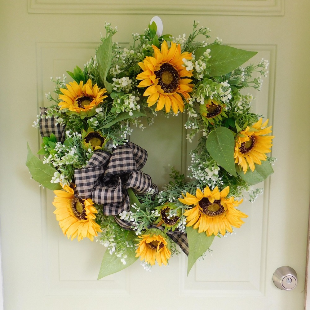 Sunflower Wreath for Front Door, Late Summer and Fall, Bright Vibrant Decor - Picture 6 of 6